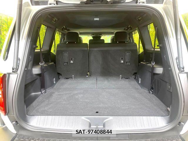 Toyota Land Cruiser 250 2025-04 8208144-10
