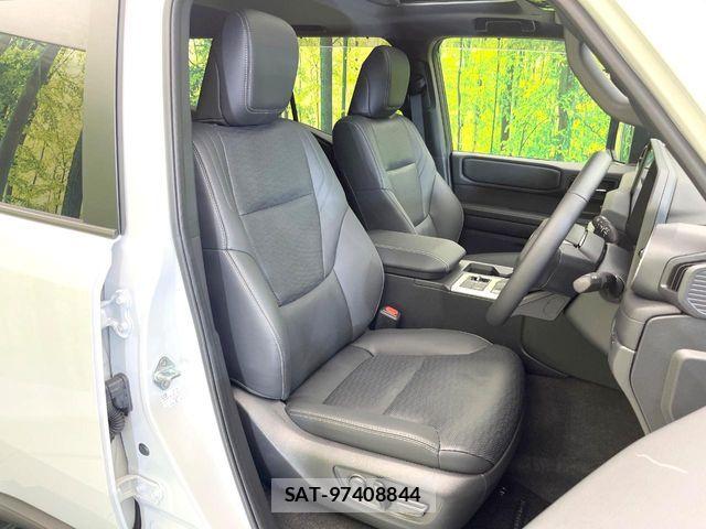 Toyota Land Cruiser 250 2025-04 8208144-7