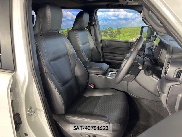 Toyota Land Cruiser 250 2025-04 8208154-9