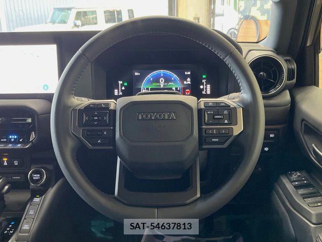 Toyota Land Cruiser 250 2024-11 8208134-11