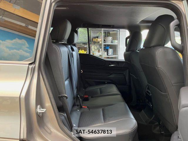 Toyota Land Cruiser 250 2024-11 8208134-8