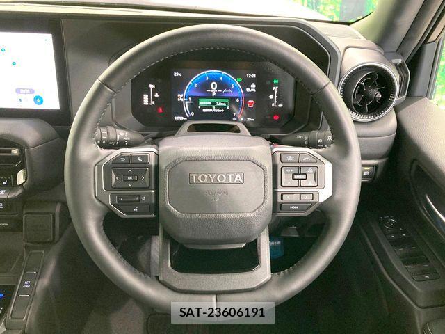 Toyota Land Cruiser 250 2025-01 8208151-11