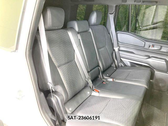 Toyota Land Cruiser 250 2025-01 8208151-8