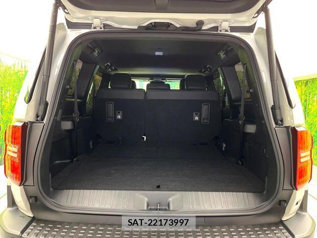 Toyota Land Cruiser 250 2024-08 8208155-9