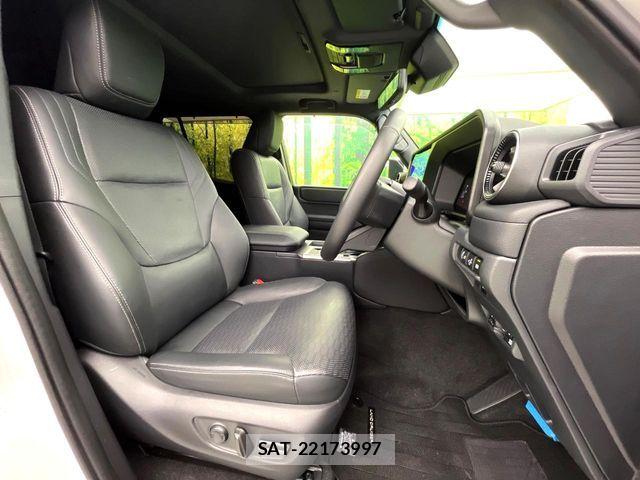 Toyota Land Cruiser 250 2024-08 8208155-6