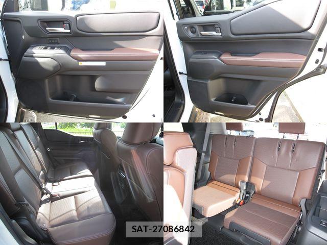 Toyota Land Cruiser 250 2025-03 8208132-10