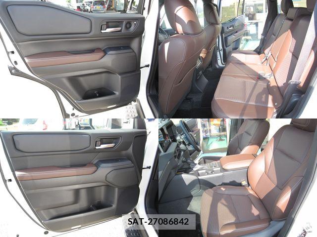 Toyota Land Cruiser 250 2025-03 8208132-11