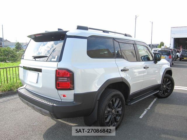 Toyota Land Cruiser 250 2025-03 8208132-5