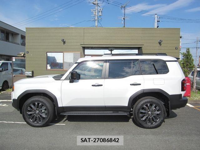 Toyota Land Cruiser 250 2025-03 8208132-7