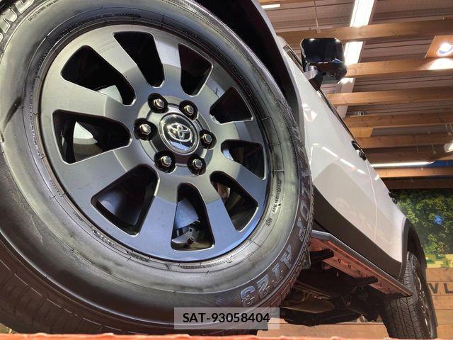 Toyota Land Cruiser 250 2024-07 8208142-12