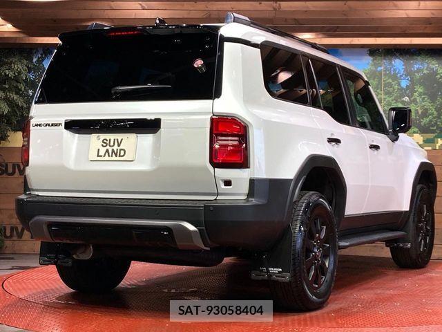 Toyota Land Cruiser 250 2024-07 8208142-16