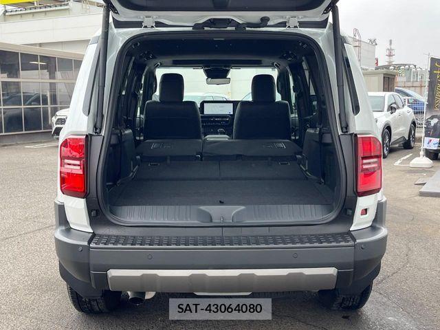Toyota Land Cruiser 250 2025-01 8208147-9
