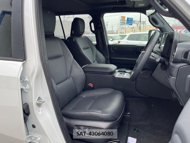 Toyota Land Cruiser 250 2025-01 8208147-7