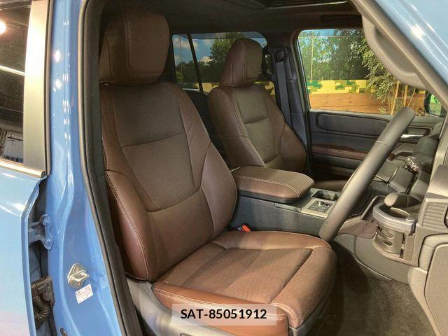 Toyota Land Cruiser 250 2025-06 8208129-7