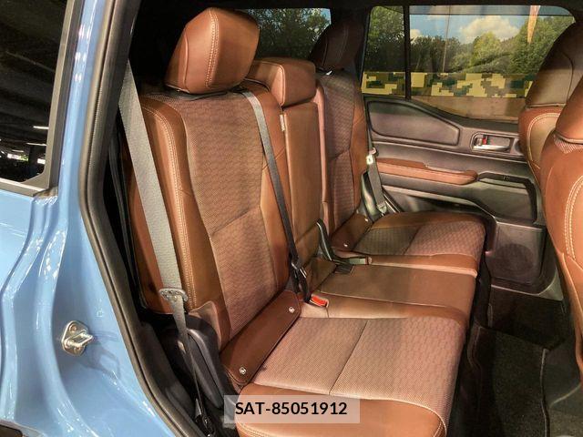 Toyota Land Cruiser 250 2025-06 8208129-8