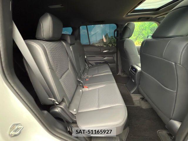 Toyota Land Cruiser 250 2025-09 8208153-8
