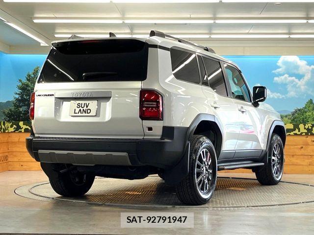 Toyota Land Cruiser 250 2025-06 8208136-16