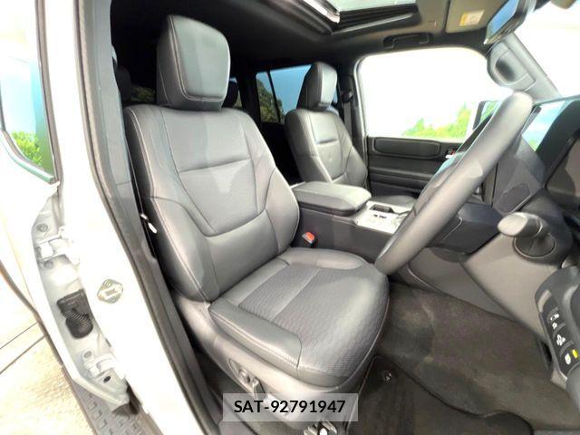 Toyota Land Cruiser 250 2025-06 8208136-7