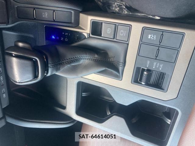 Toyota Land Cruiser 250 2024-07 8230512-24
