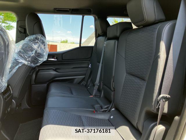 Toyota Land Cruiser 250 2024-10 8245592-21