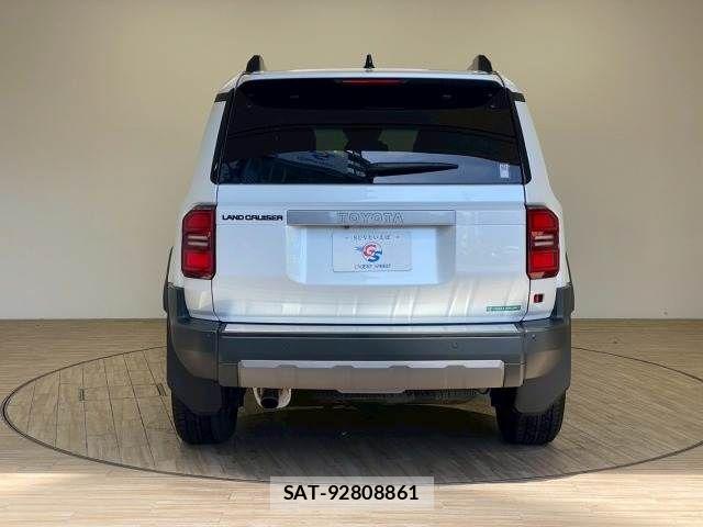 Toyota Land Cruiser 250 2024-07 8245598-14