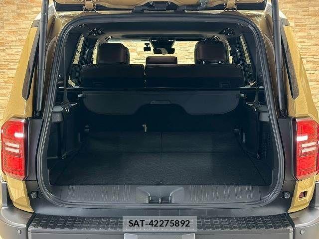 Toyota Land Cruiser 250 2024-06 8245590-12