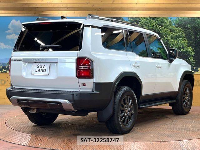 Toyota Land Cruiser 250 2024-08 8245594-17