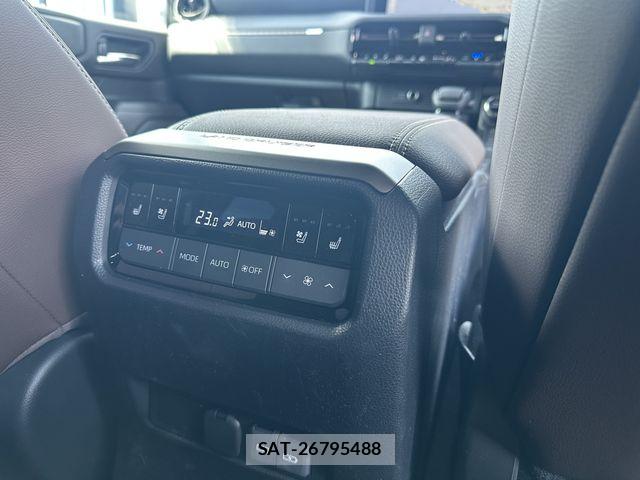 Toyota Land Cruiser 250 2024-06 8315023-11
