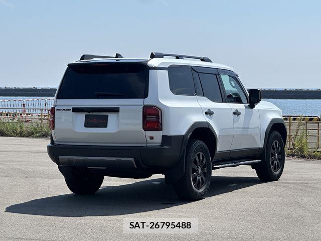 Toyota Land Cruiser 250 2024-06 8315023-2