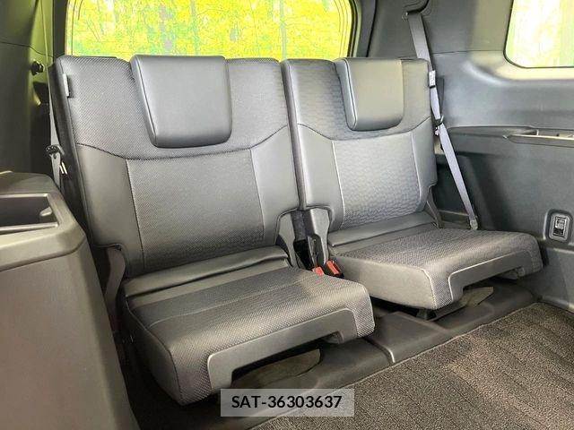 Toyota Land Cruiser 250 2025-06 8315028-9