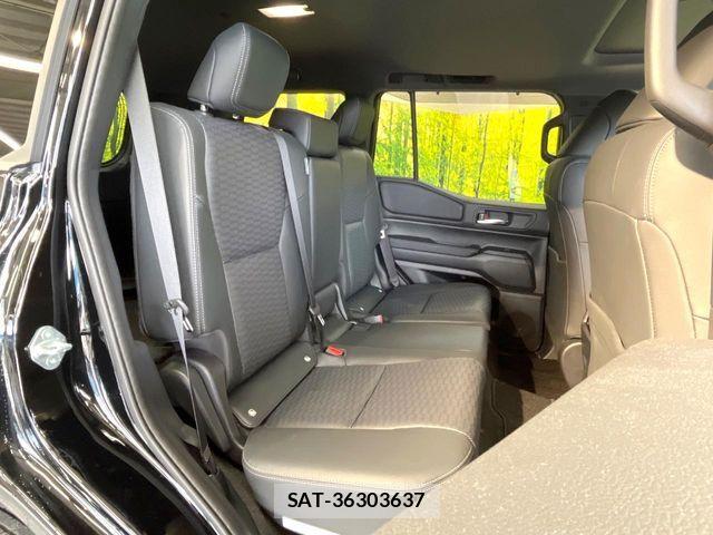 Toyota Land Cruiser 250 2025-06 8315028-8