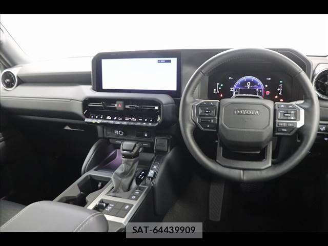 Toyota Land Cruiser 250 2025-04 8315031-1