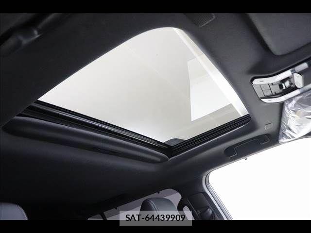 Toyota Land Cruiser 250 2025-04 8315031-2