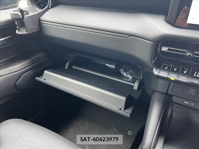 Toyota Land Cruiser 250 2025-10 8315029-23