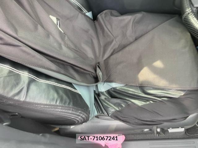 Toyota Land Cruiser 250 2024-06 8336425-9