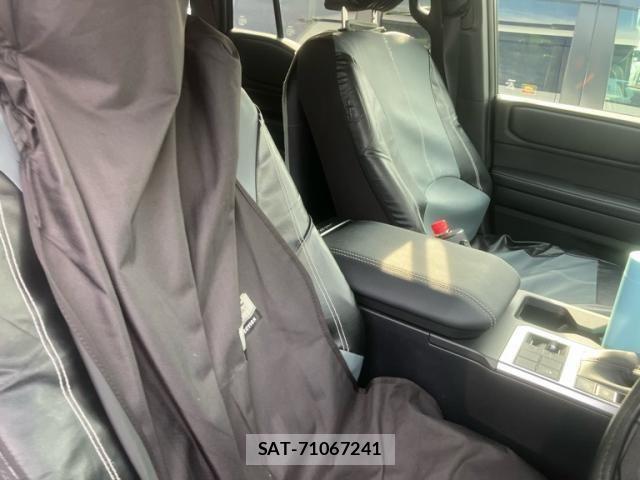 Toyota Land Cruiser 250 2024-06 8336425-10
