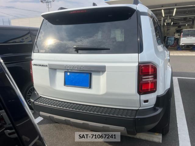 Toyota Land Cruiser 250 2024-06 8336425-5