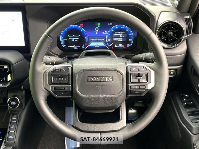 Toyota Land Cruiser 250 2024-10 8336408-10