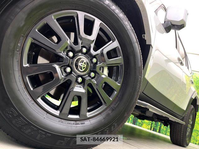 Toyota Land Cruiser 250 2024-10 8336408-12