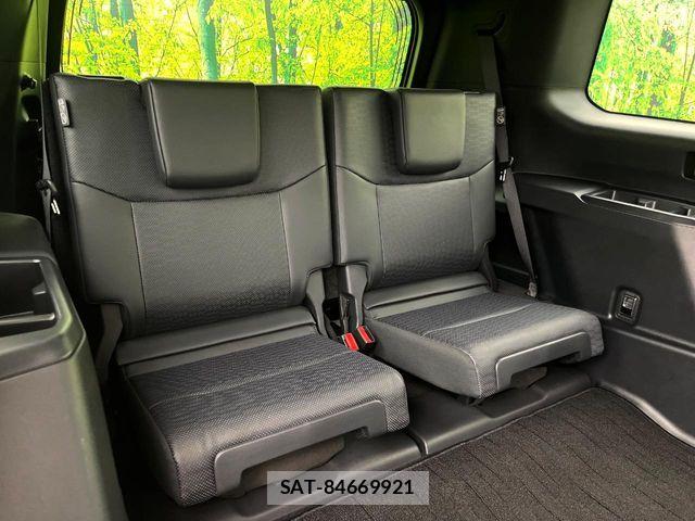 Toyota Land Cruiser 250 2024-10 8336408-8