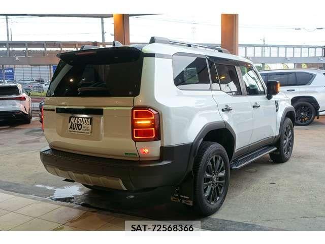 Toyota Land Cruiser 250 2025-01 8336402-6