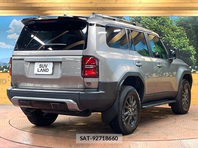 Toyota Land Cruiser 250 2024-11 8336410-16