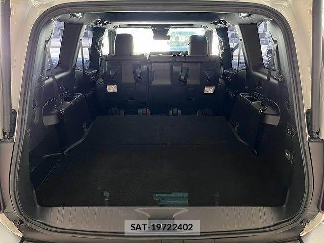 Toyota Land Cruiser 250 2024-12 8336407-12