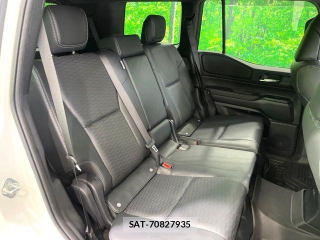 Toyota Land Cruiser 250 2025-01 8336421-10