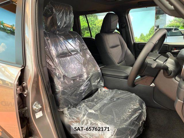 Toyota Land Cruiser 250 2025-10 8336417-9