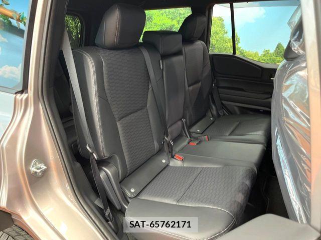 Toyota Land Cruiser 250 2025-10 8336417-10