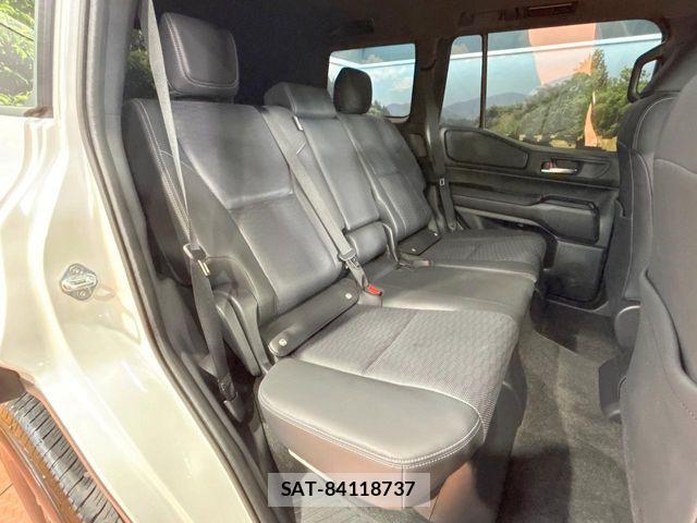 Toyota Land Cruiser 250 2025-02 8336415-8