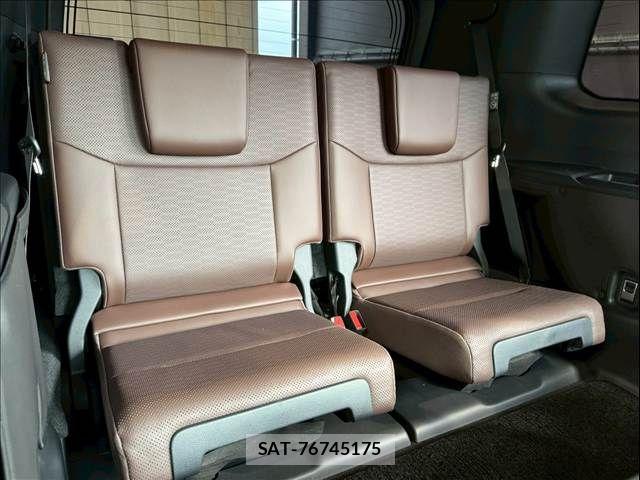 Toyota Land Cruiser 250 2024-06 8336424-6