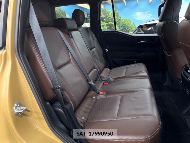 Toyota Land Cruiser 250 2024-06 8336413-8