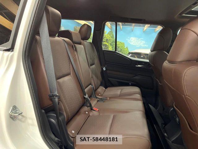 Toyota Land Cruiser 250 2025-07 8354777-8